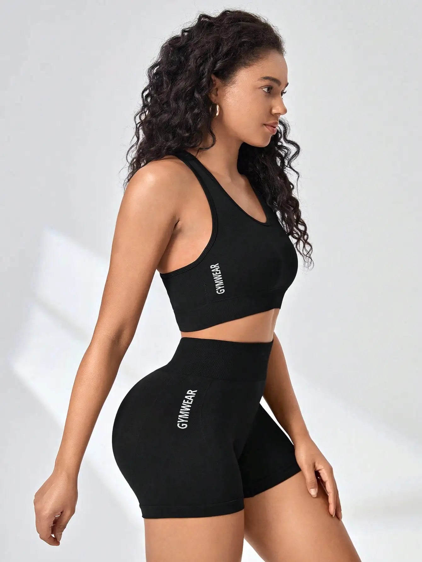 Conjunto Fitness Feminino Top + Shorts Seamless
