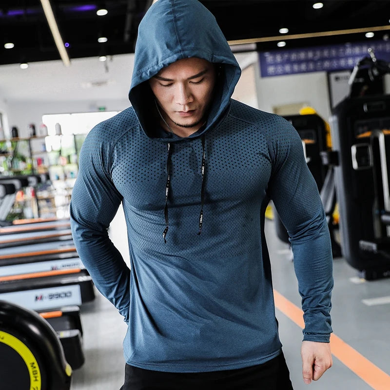 Camiseta Esportiva Masculina com Capuz —  Treino e Corrida