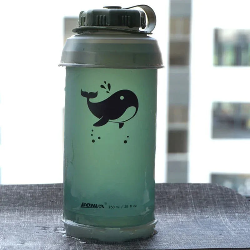 Garrafa de Água 750ml Dobrável BPA Free — Esportes e Aventura